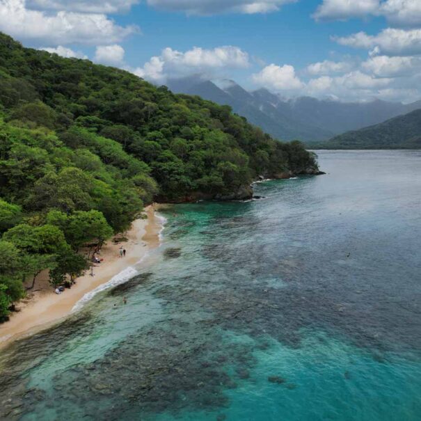 Playa Cristal en parque tayrona